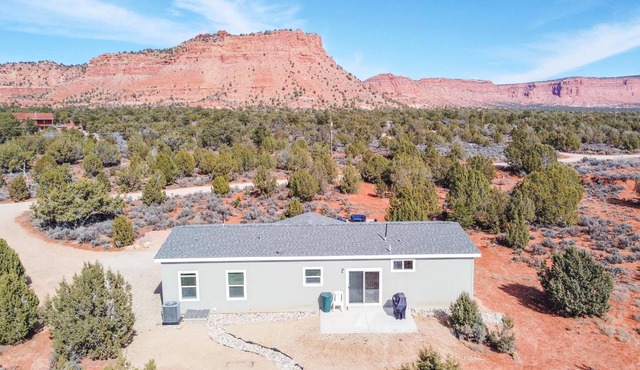 Secluded 10-Acre Retreat Near Zion w/Fire Pit
