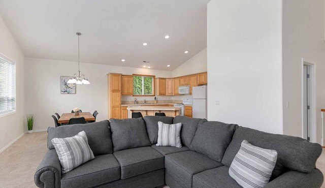 Serene Haven Retreat on se 141st pl