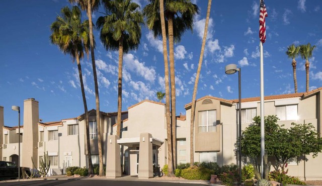 Sonesta ES Suites Scottsdale Paradise Valley