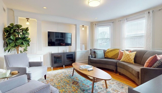 Spacious 5BR w/AC, Near Harvard & Davis Sq