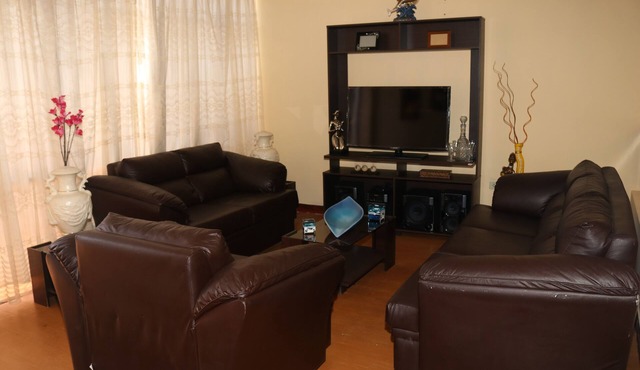 Spacious family home super cozy with every comfort