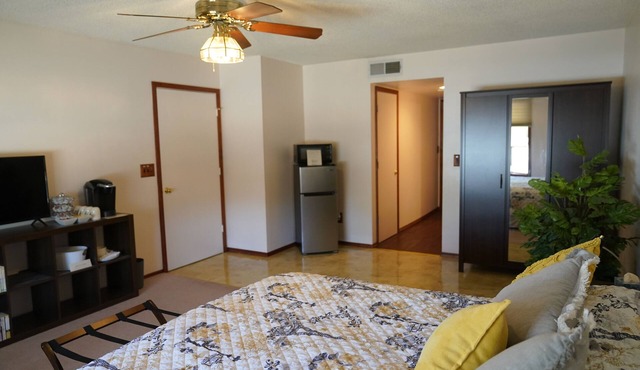 Spacious, private, bedroom and private 3/4bath. a simple bed and breakfast