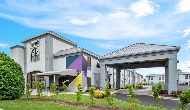 Spark by Hilton Spring Lake Fayetteville