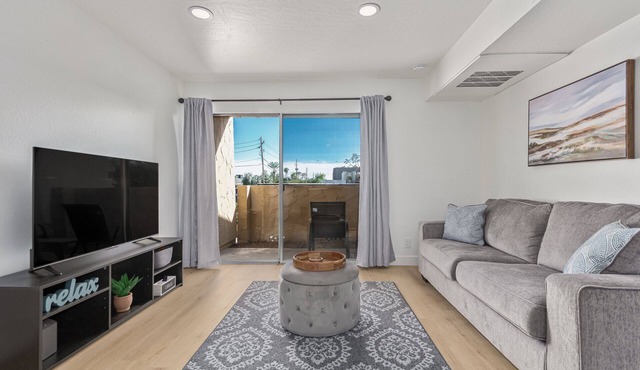 Stunning 1bd old town Scottsdale condo