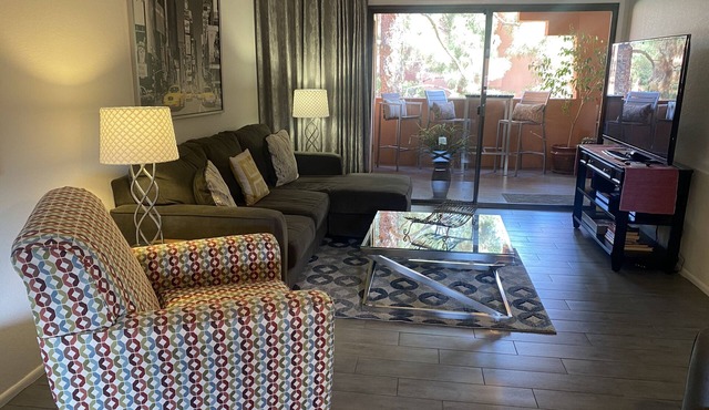 Stylish Remodel in Resort Setting: Absolutely Gorgeous! Perfect Location!