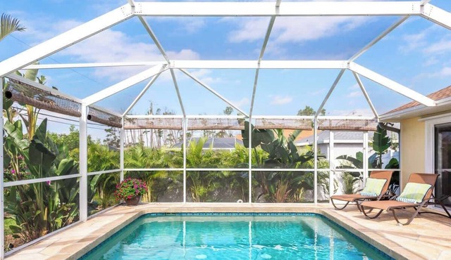 Stylish Retreat w/Heated Pool & Game Room