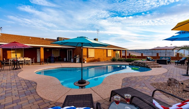 Tequila Sunrise, Large Pool Home