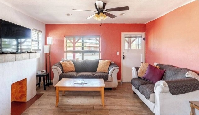 The Adobe Casita - Private Fully Fenced Yard