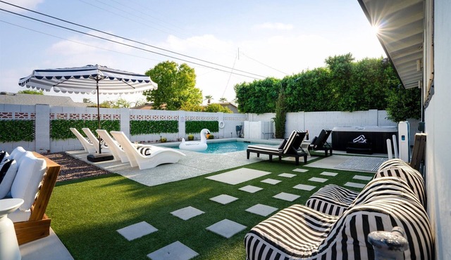 The Aria - 4BR/3BA Oasis with Heated Pool, Spa & Fun Games