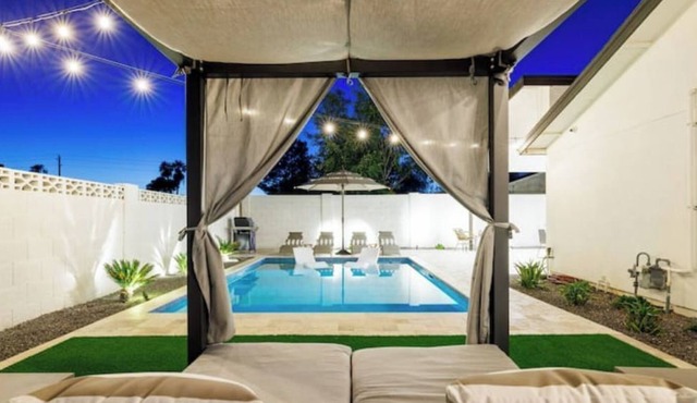 The Deluxe - Upscale - Old Town - Heated Pool