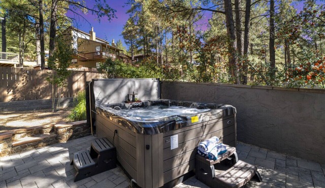 *The Entertainer* Luxury In The Heart of Flagstaff