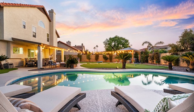 The Ultimate Scottsdale Escape! Heated pool, game room, mini golf!Prime Location