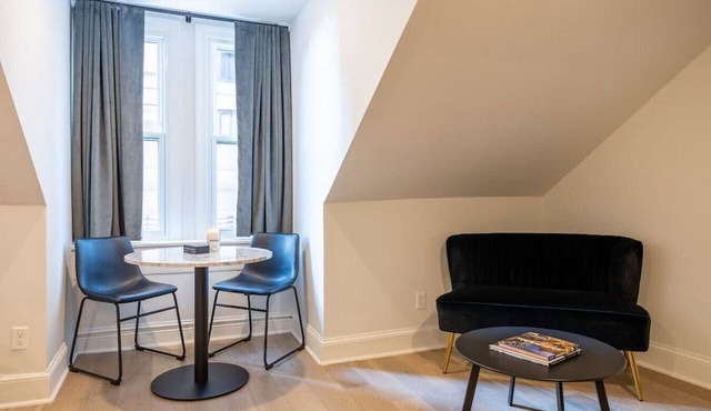 Thena Hotel - Spacious Studio