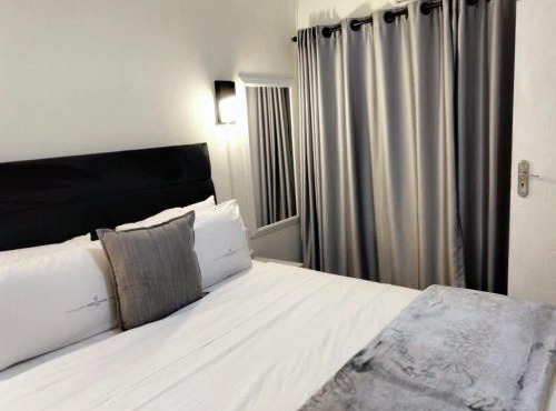Tiah Grey, Durban