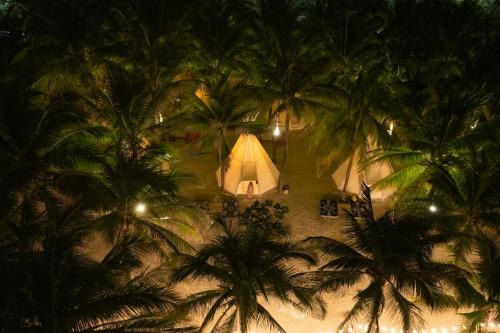 Tropical eglamping Mũi Né