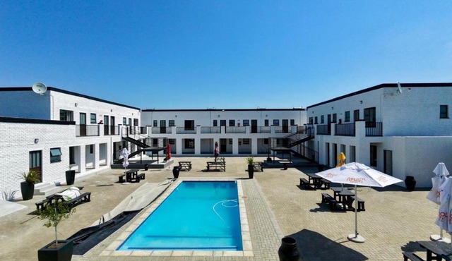 Tshiamelo Guest Farm