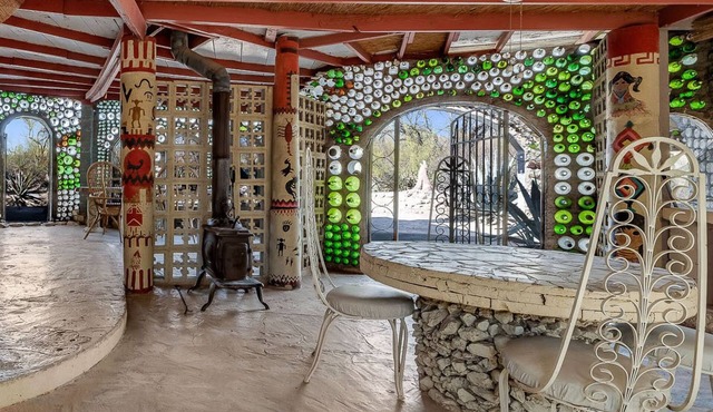 Tucson Bottle House - An Artsy and Unique 3 Bdrm house - New Listing Discounts