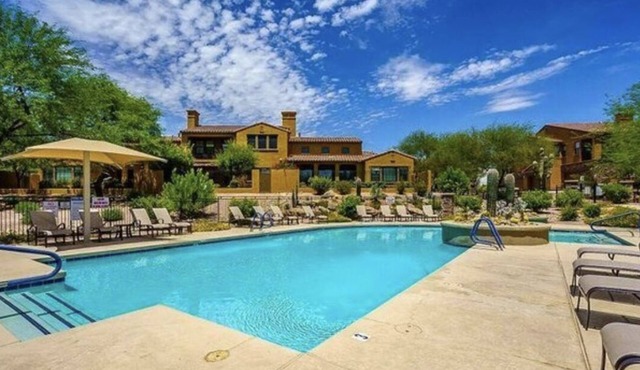 TWO 3 bdrm condos in Grayhawk, resort pool & mountain views grnd or top floor