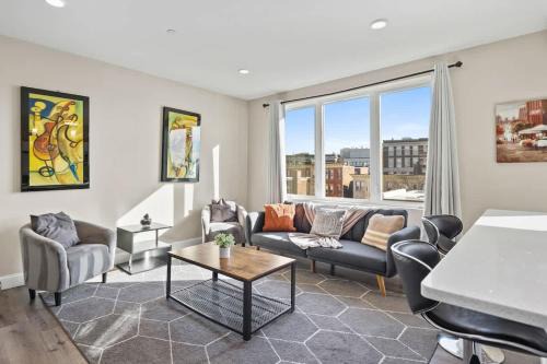 Unit 45 Well designed 1BR Apartment Long term stays