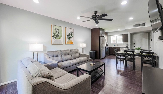 Upgraded Condo w/Pool in the Heart of Scottsdale!