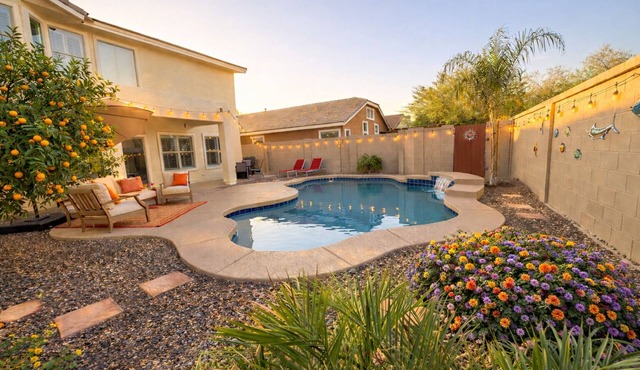 Upscale Home, Award Winning Golf, Trails & Parks, Private Heated & Cooled Pool!