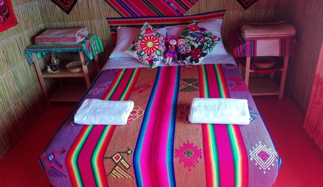 Uros Suma Sartaña Lodge