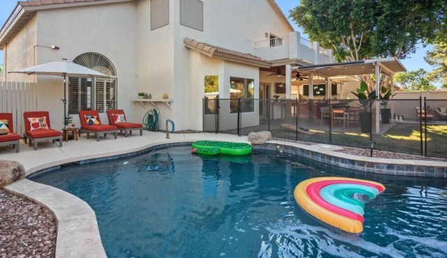 Val Vista Lakes Family Game Home-Heated Pool