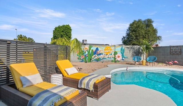 Vibrant MidCentury Home in OldTown-Htd Pool, Firepit, Games, EV+, Garage