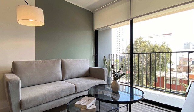 w* | Deluxe 2BR w/Balcony & View in Miraflores