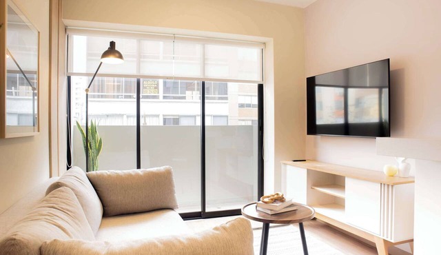 w* | Enchanting 2BR w/Balcony Near Kennedy Park