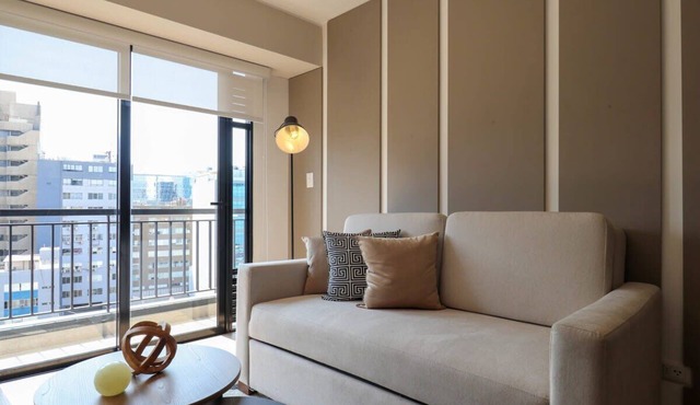 w* | Fascinating 1BR with balcony in San Isidro