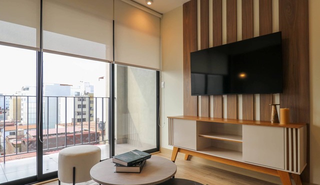 w* | Grandiose 2BR w/Great balcony in Miraflores