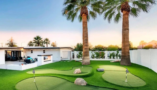 Walk to Old Town Heated Pool Fire Pit Golf
