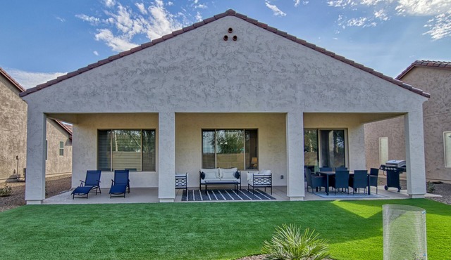 WELCOME TO PARADISE, LUXURY NEW HOME, IN PEBBLECREEK GATED RESORT COMMUNITY