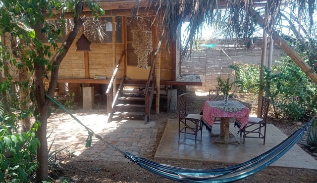 Welcoming cabin with WiFi in vibrant Máncora