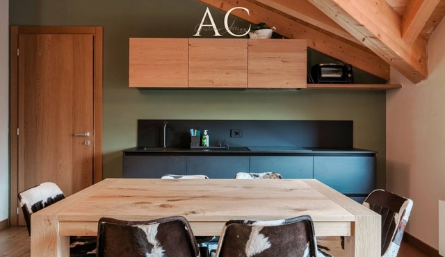 Woodpecker's Chalet - Studio Apartment, Sleeps 3