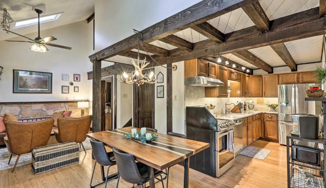 Woodsy Flagstaff Hideaway w/Deck + Sunroom!