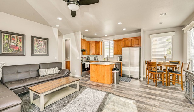 Yuma Home w/Fire Pit & Outdoor Community Pool!
