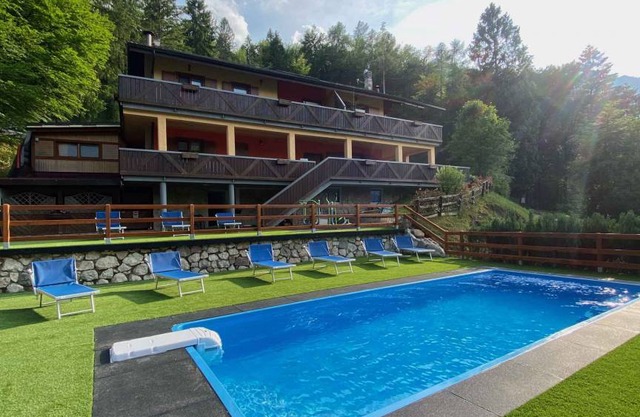 Holiday apartment with pool and on the first floor