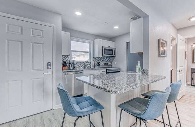 Tennis Courts! Private Beach! Sandpiper Cove 3101!