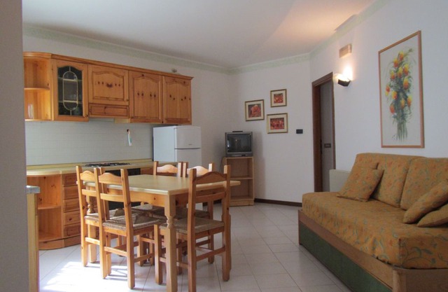 Three-room apartment, with balcony and free Wi-fi, parking available on site