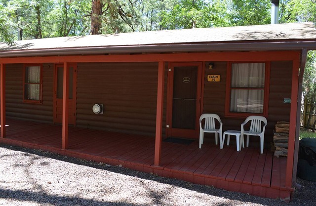 Whispering Pines - Cabin 19 (Studio)
