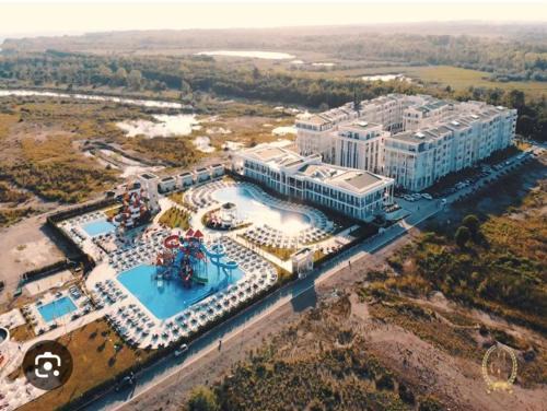 Velipoje Apartment | 1 bedroom Apartment at the grand Europa Resort