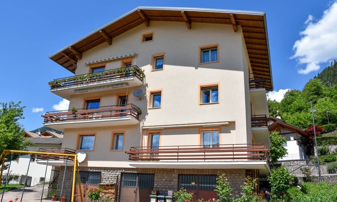 Tesero Apartment | 100 m² Apartment ∙ 4 bedrooms ∙ 6 guests