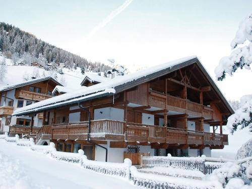 Penia Ski Chalet | 100 m² Chalet ∙ 3 bedrooms ∙ 5 guests