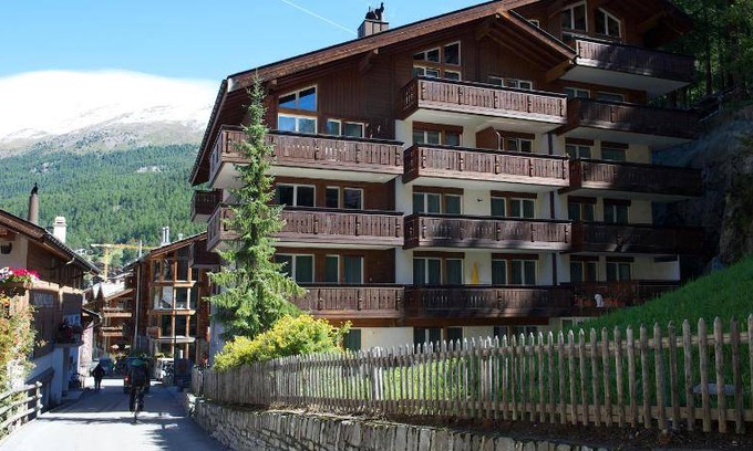 Zermatt Apartment | 110 m² Apartment ∙ 3 bedrooms ∙ 6 guests