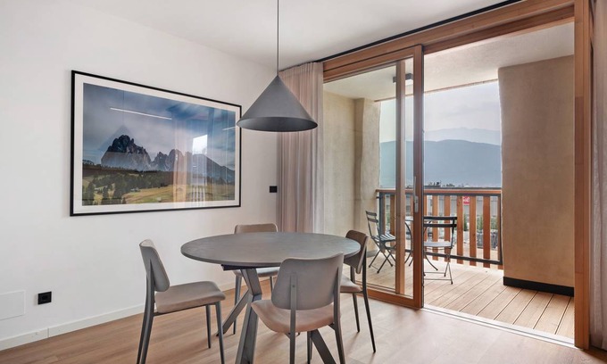 Laives Apartment | 119 m² Apartment ∙ 2 bedrooms ∙ 6 guests