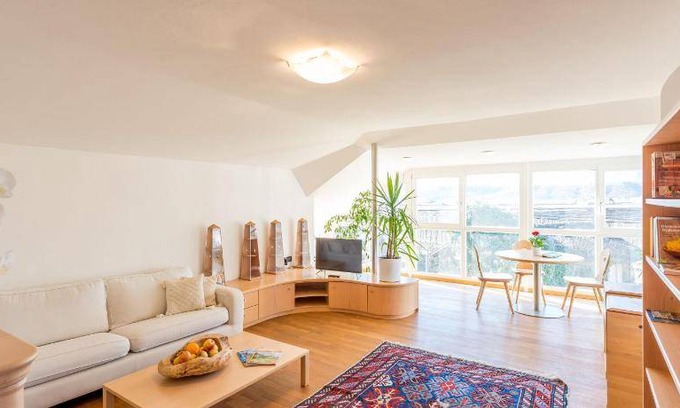 Terlano Apartment | 120 m² Apartment ∙ 3 bedrooms ∙ 7 guests