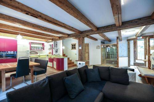 Penia Ski Chalet | 170 m² Chalet ∙ 3 bedrooms ∙ 7 guests