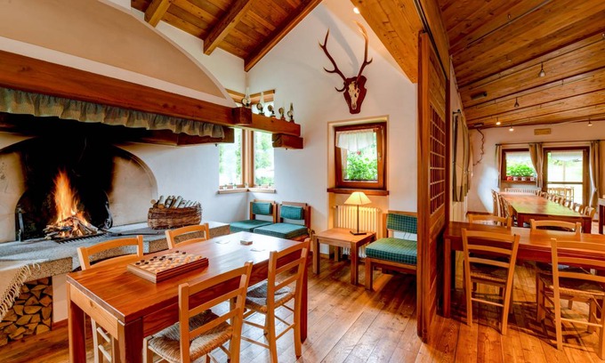 Giustino Ski Chalet | 300 m² Chalet ∙ 8 bedrooms ∙ 21 guests